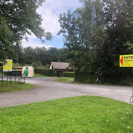 Charmant cottage dans domaine privé Signy-le-Petit Extérieur photo